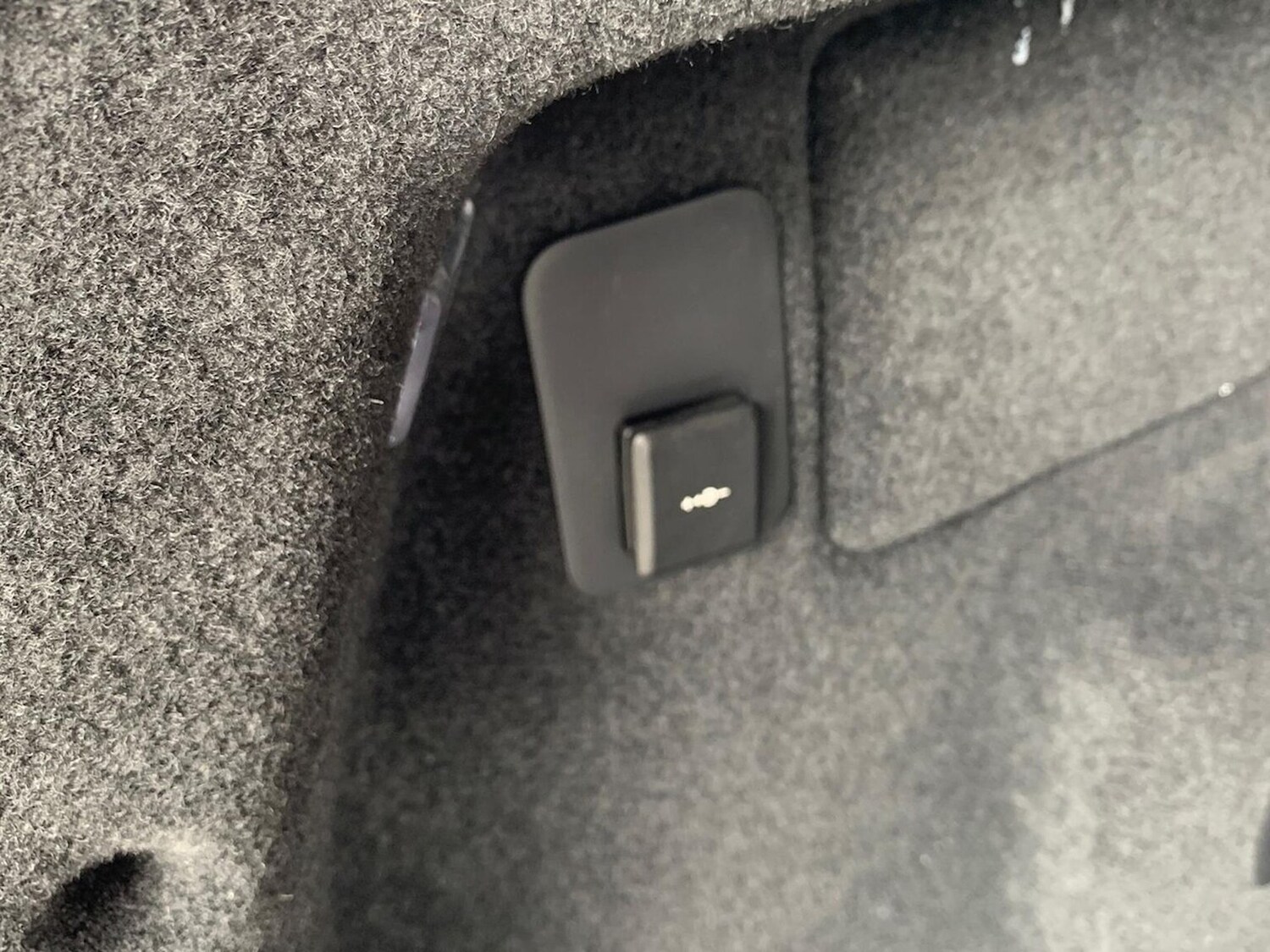 Used Land Rover Range Rover Evoque 2025 for sale - 77984000: Photo 27