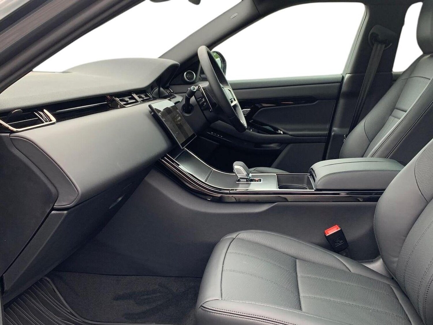 Used Land Rover Range Rover Evoque 2025 for sale - 77984000: Photo 3