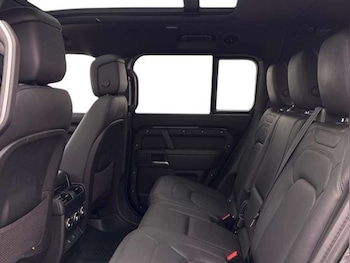 Used Land Rover Defender 2025 for sale - 78310655: Photo