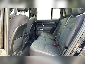Used Land Rover Defender 2021 for sale - 79394983: Photo