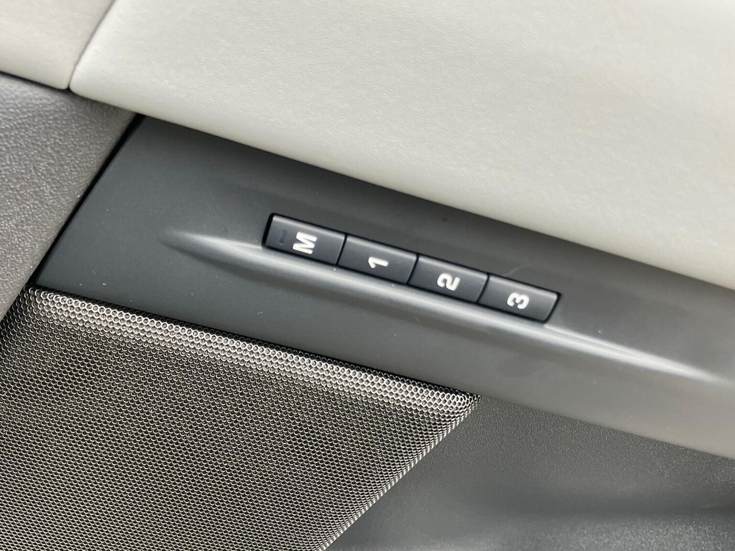 Used Land Rover Range Rover Evoque 2025 for sale - 78191576: Photo 27