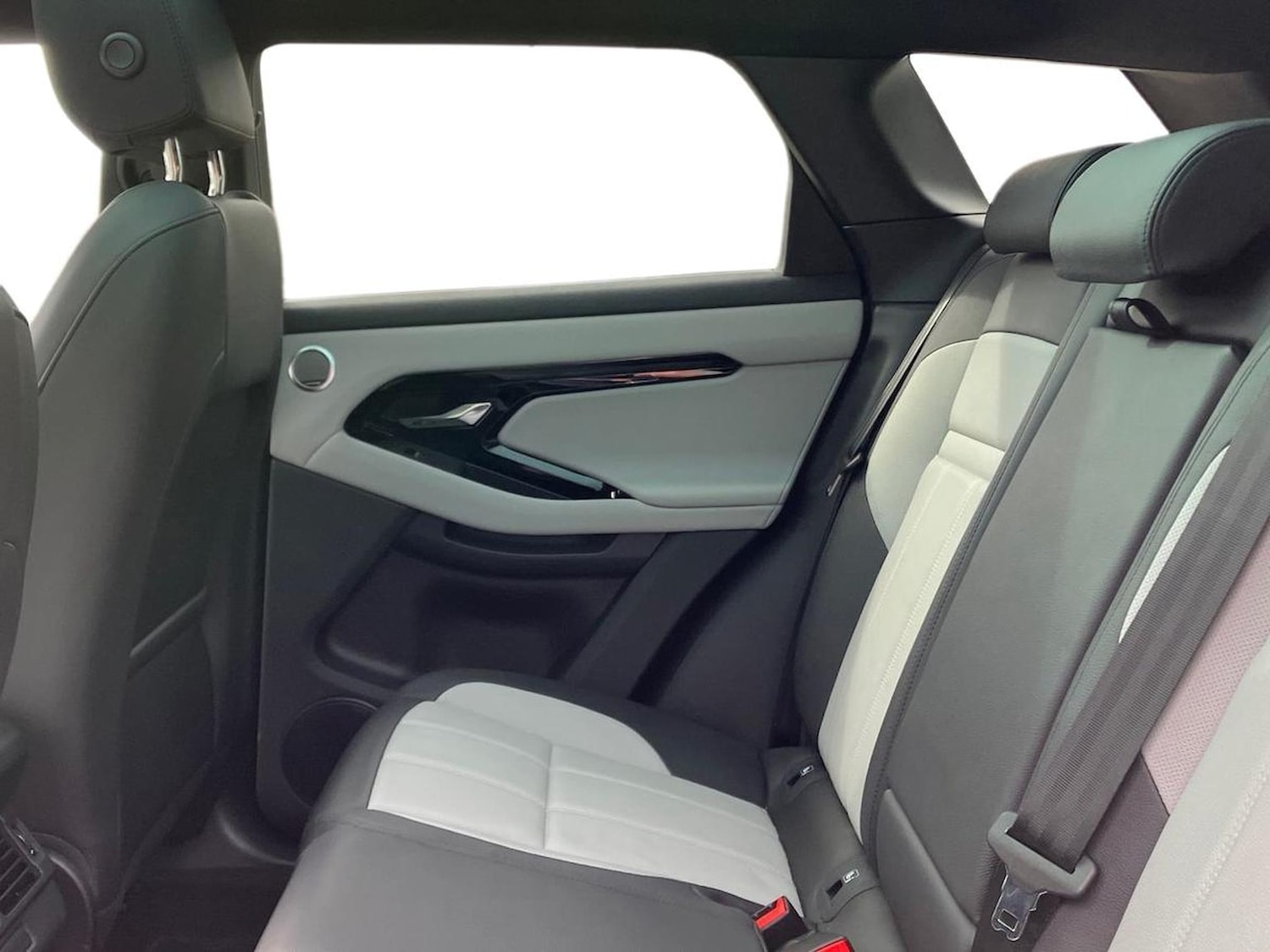 Used Land Rover Range Rover Evoque 2025 for sale - 78191576: Photo 6