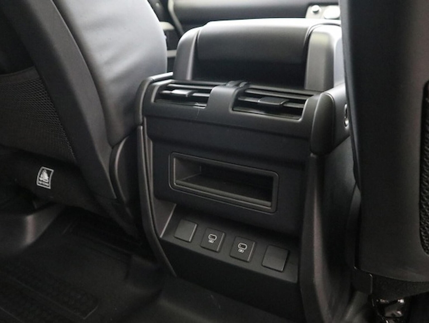 Used Land Rover Defender 2024 for sale - 77572943: Photo 18