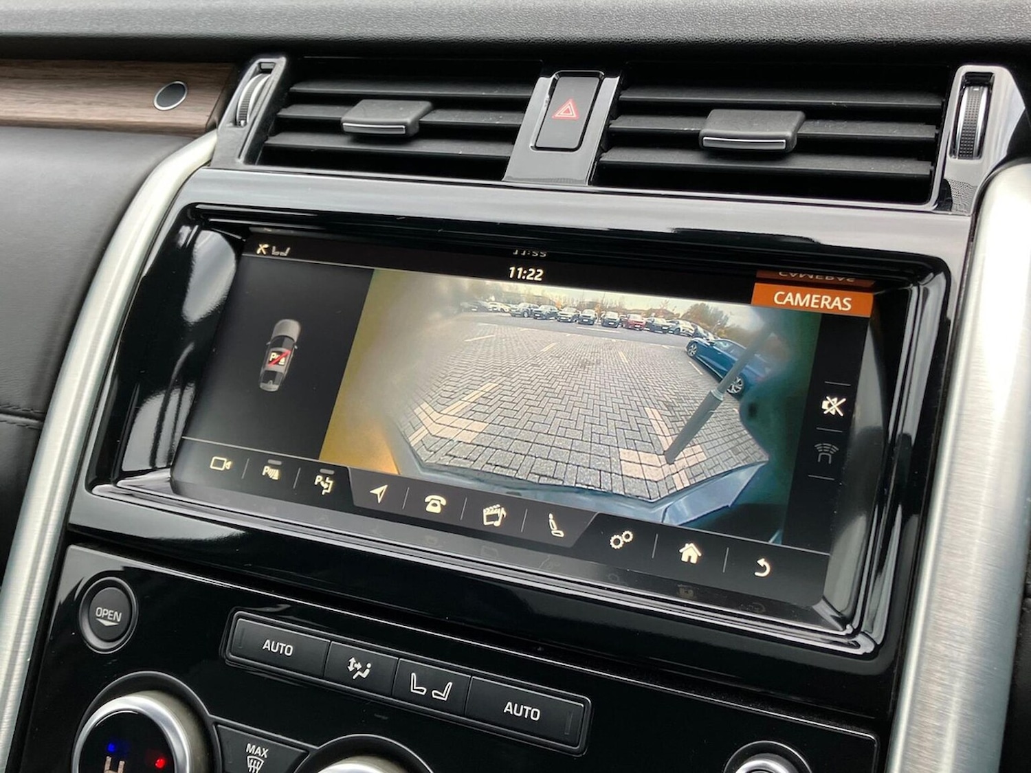 Used Land Rover Discovery 2018 for sale - 76450592: Photo 12