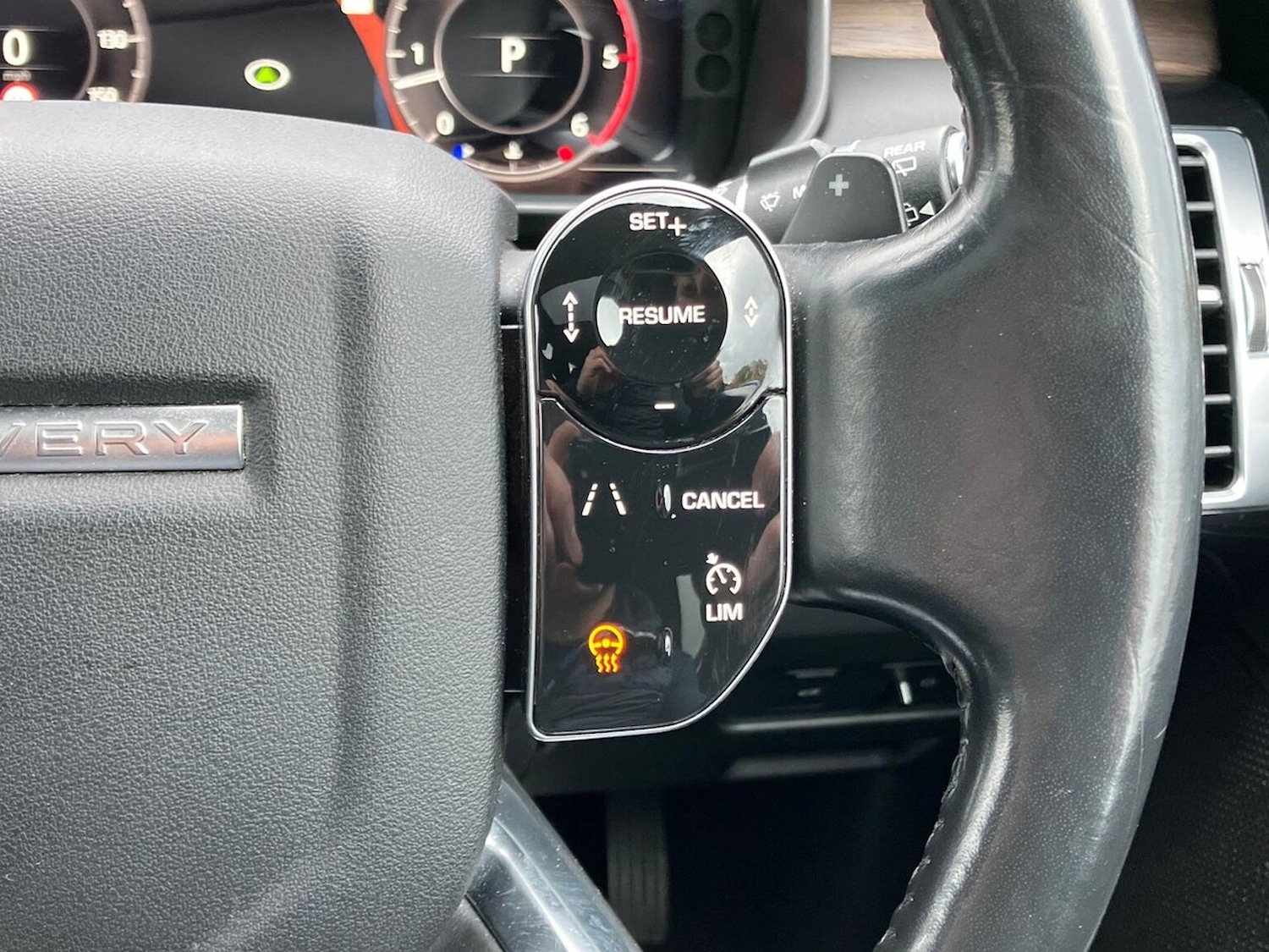 Used Land Rover Discovery 2018 for sale - 76450592: Photo 33