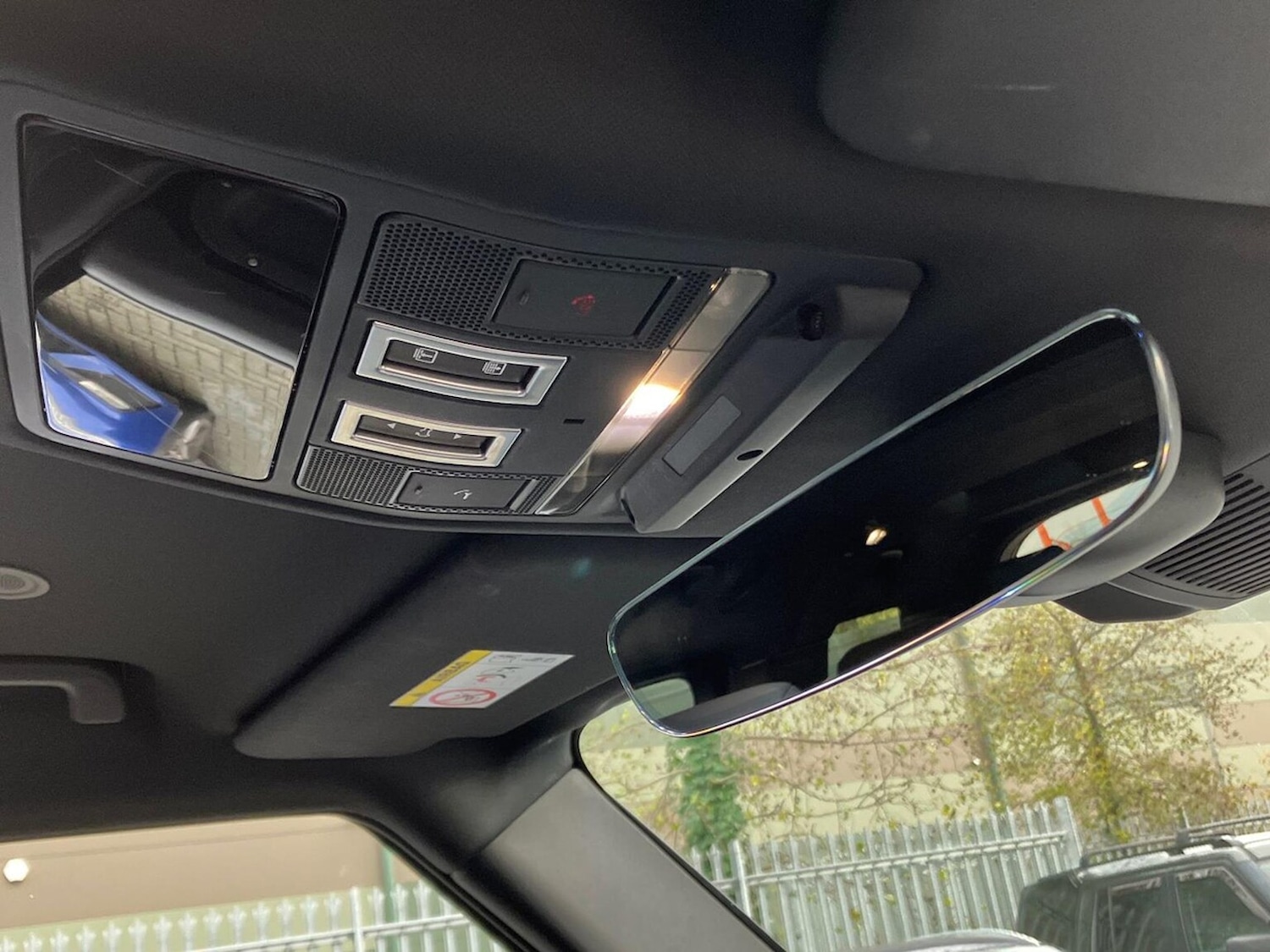 Used Land Rover Defender 2024 for sale - 76885044: Photo 23