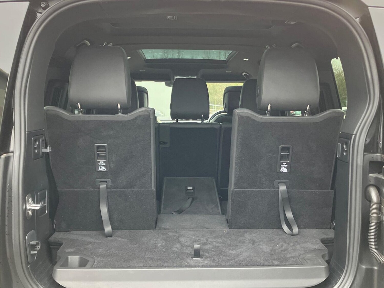 Used Land Rover Defender 2024 for sale - 76885044: Photo 31