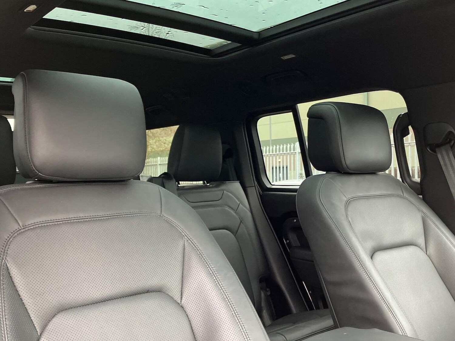 Used Land Rover Defender 2024 for sale - 76885044: Photo 35