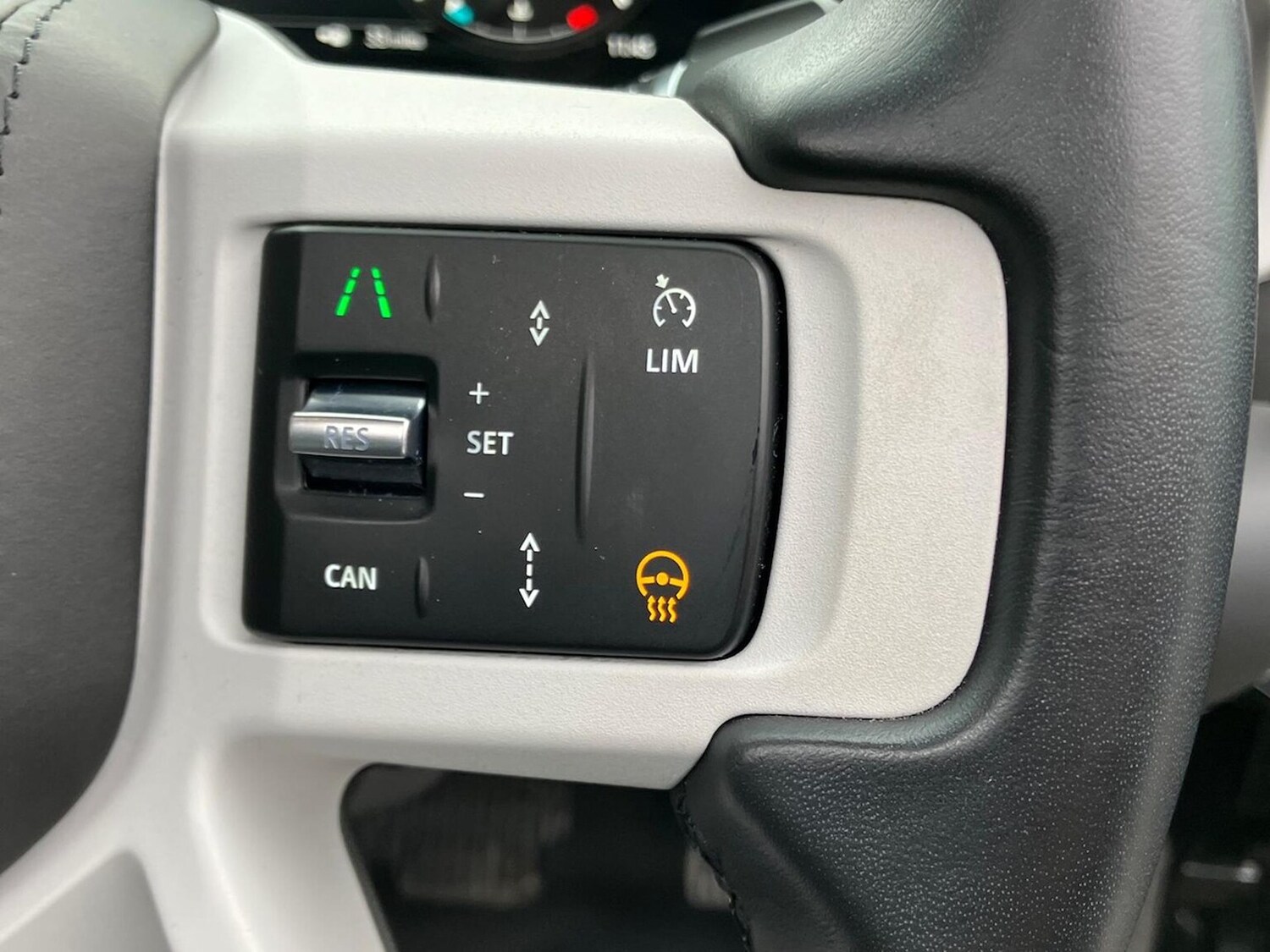 Used Land Rover Defender 2024 for sale - 76885044: Photo 37