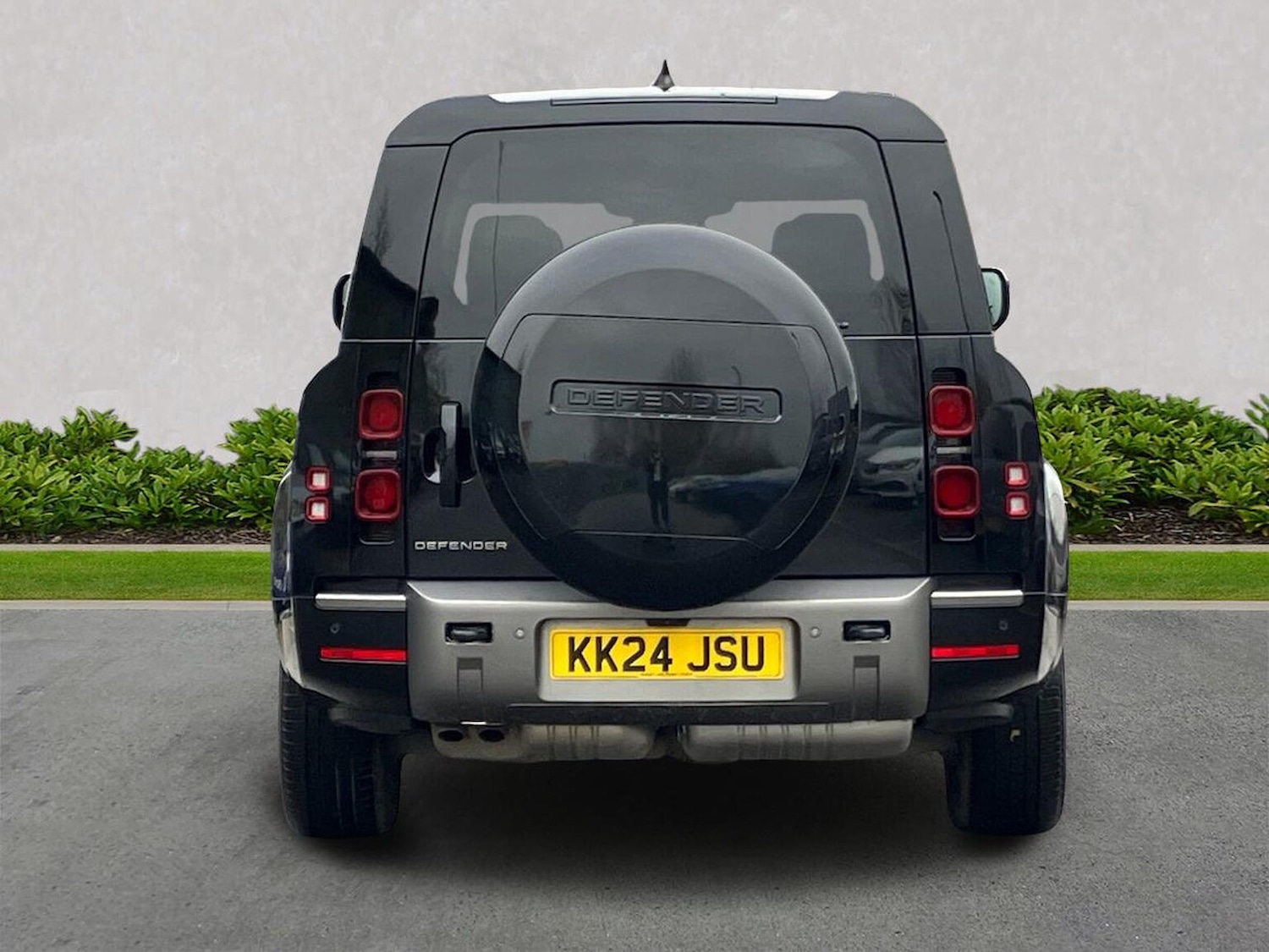 Used Land Rover Defender 2024 for sale - 76885044: Photo 6