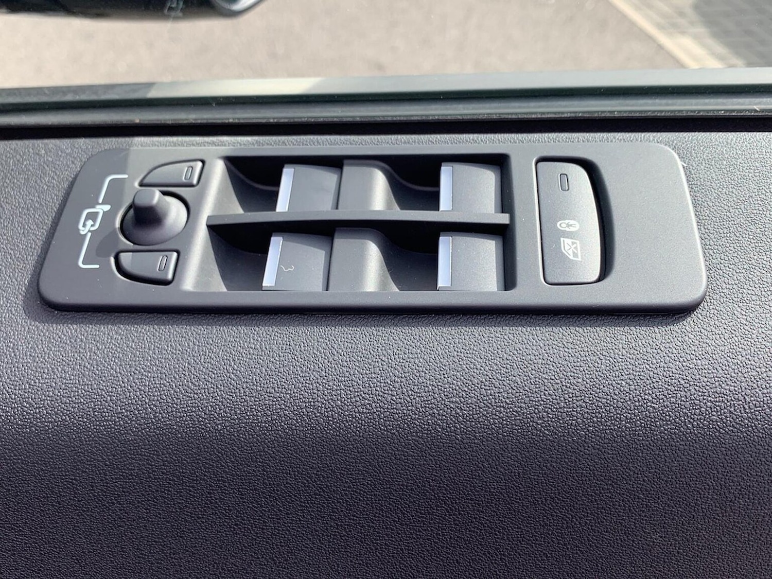 Used Land Rover Discovery Sport 2025 for sale - 77872130: Photo 25