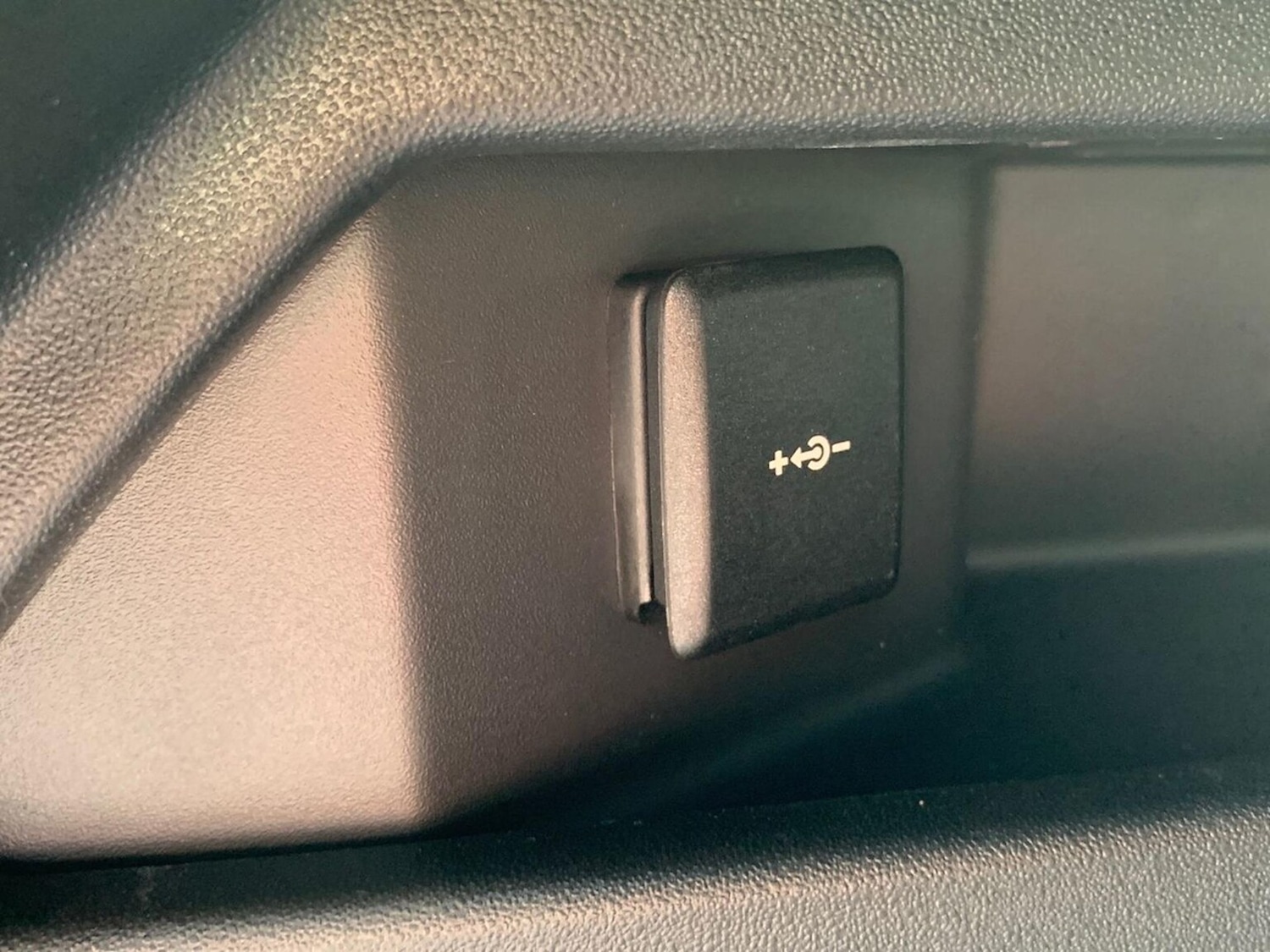 Used Land Rover Discovery Sport 2025 for sale - 77872130: Photo 27