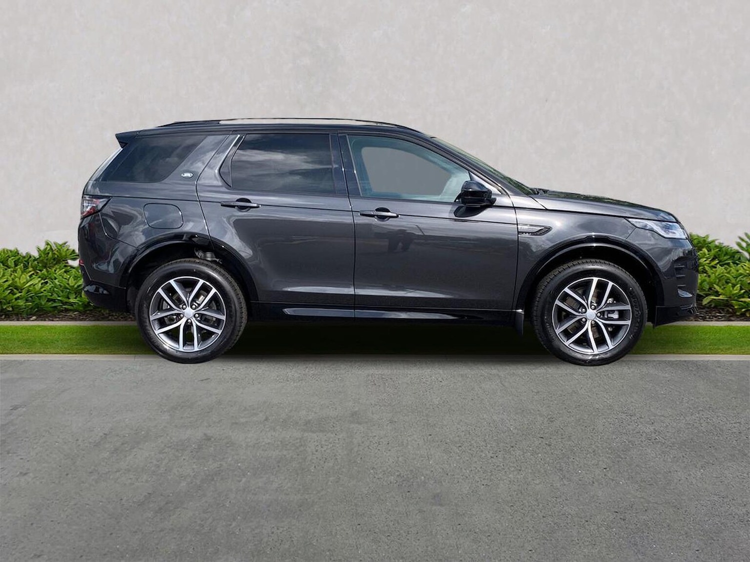 Used Land Rover Discovery Sport 2025 for sale - 77872130: Photo 5