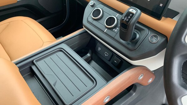 Used Land Rover Defender 2024 for sale - 75436313: Photo 13