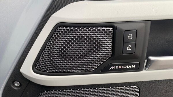 Used Land Rover Defender 2024 for sale - 75436313: Photo 24