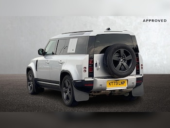 Used Land Rover Defender 2024 for sale - 75436313: Photo