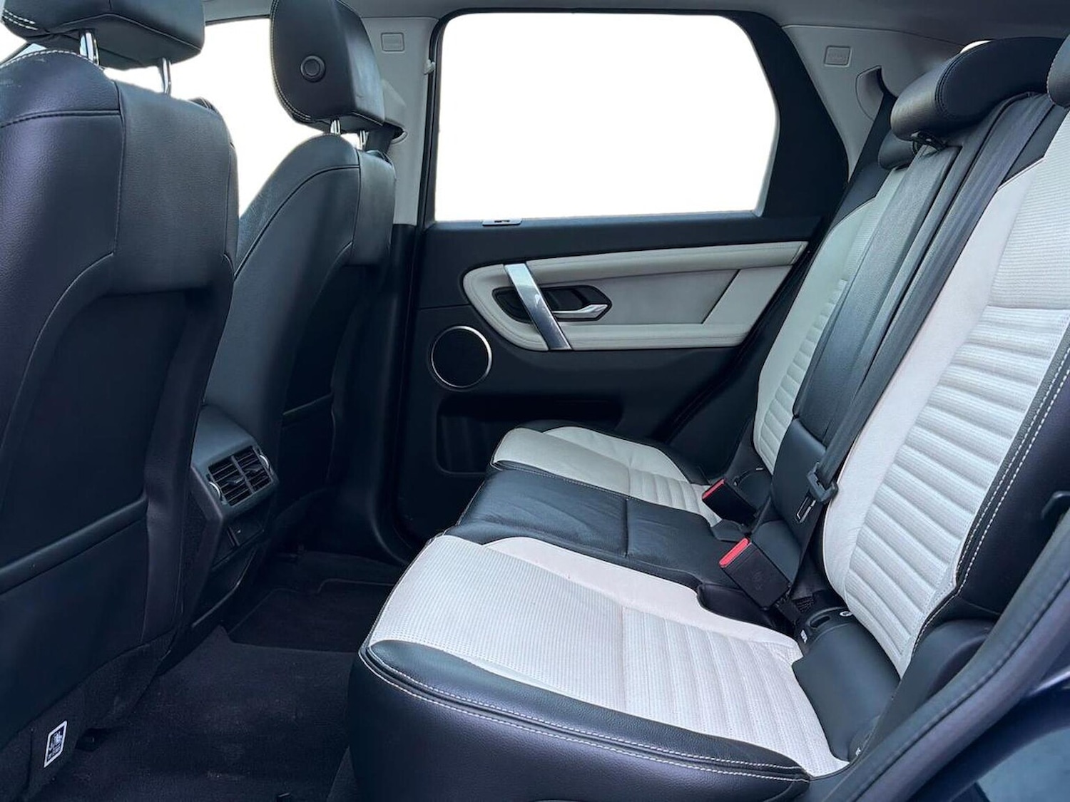 Used Land Rover Discovery Sport 2021 for sale - 77011958: Photo 6