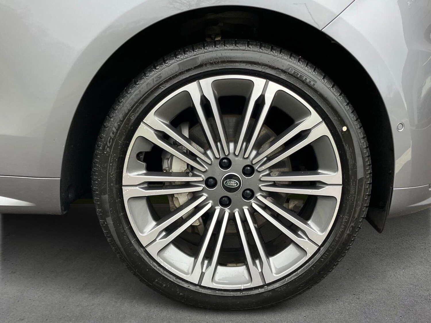 Used Land Rover Range Rover Sport 2024 for sale - 78026143: Photo 8