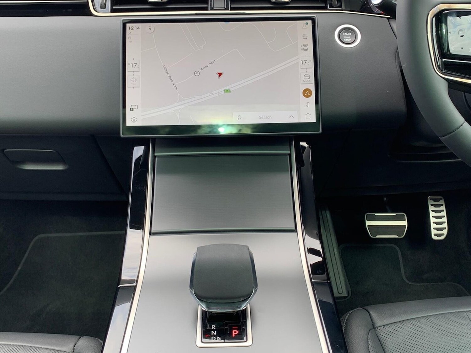 Used Land Rover Range Rover Evoque 2025 for sale - 77489437: Photo 14