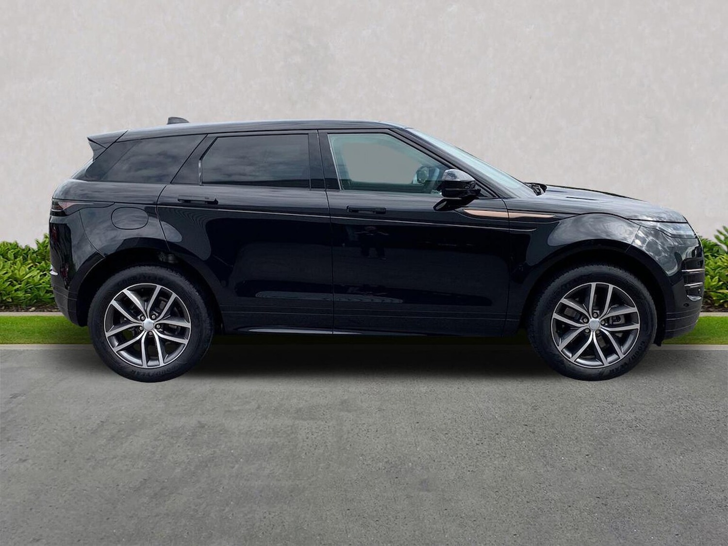 Used Land Rover Range Rover Evoque 2025 for sale - 77489437: Photo 5