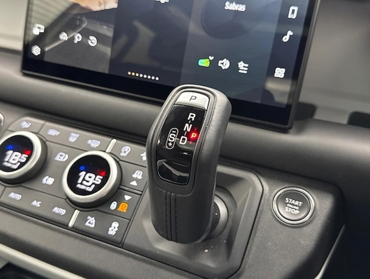 Used Land Rover Defender 2024 for sale - 78191720: Photo 15