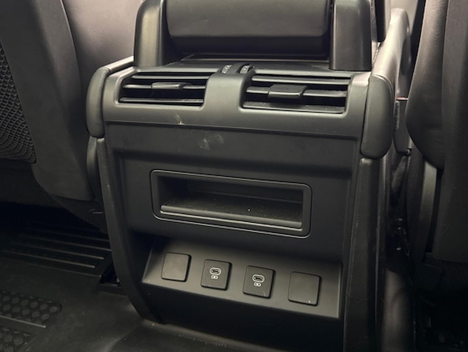 Used Land Rover Defender 2024 for sale - 78191720: Photo 20