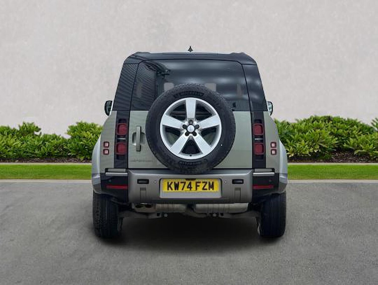 Used Land Rover Defender 2024 for sale - 78191720: Photo 8