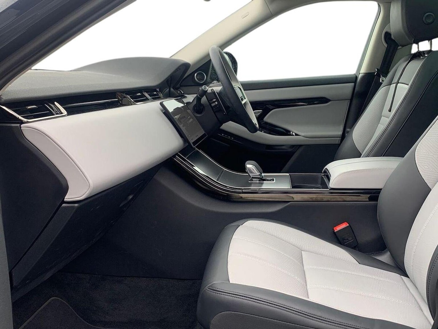 Used Land Rover Range Rover Evoque 2025 for sale - 77489460: Photo 3