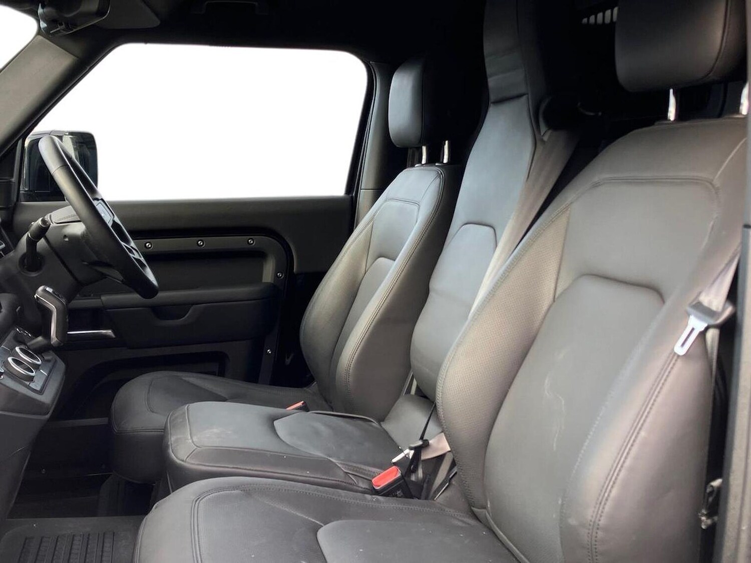 Used Land Rover Defender 2025 for sale - 77489377: Photo 4