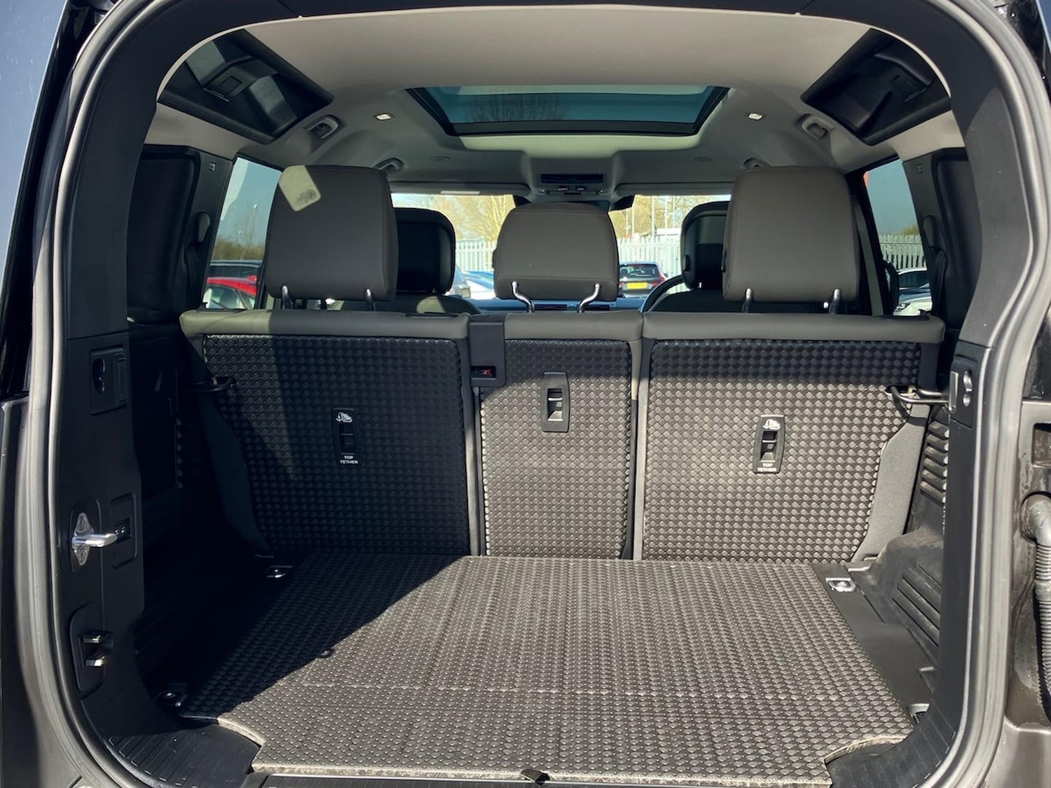 Used Land Rover Defender 2022 for sale - 78191601: Photo 12