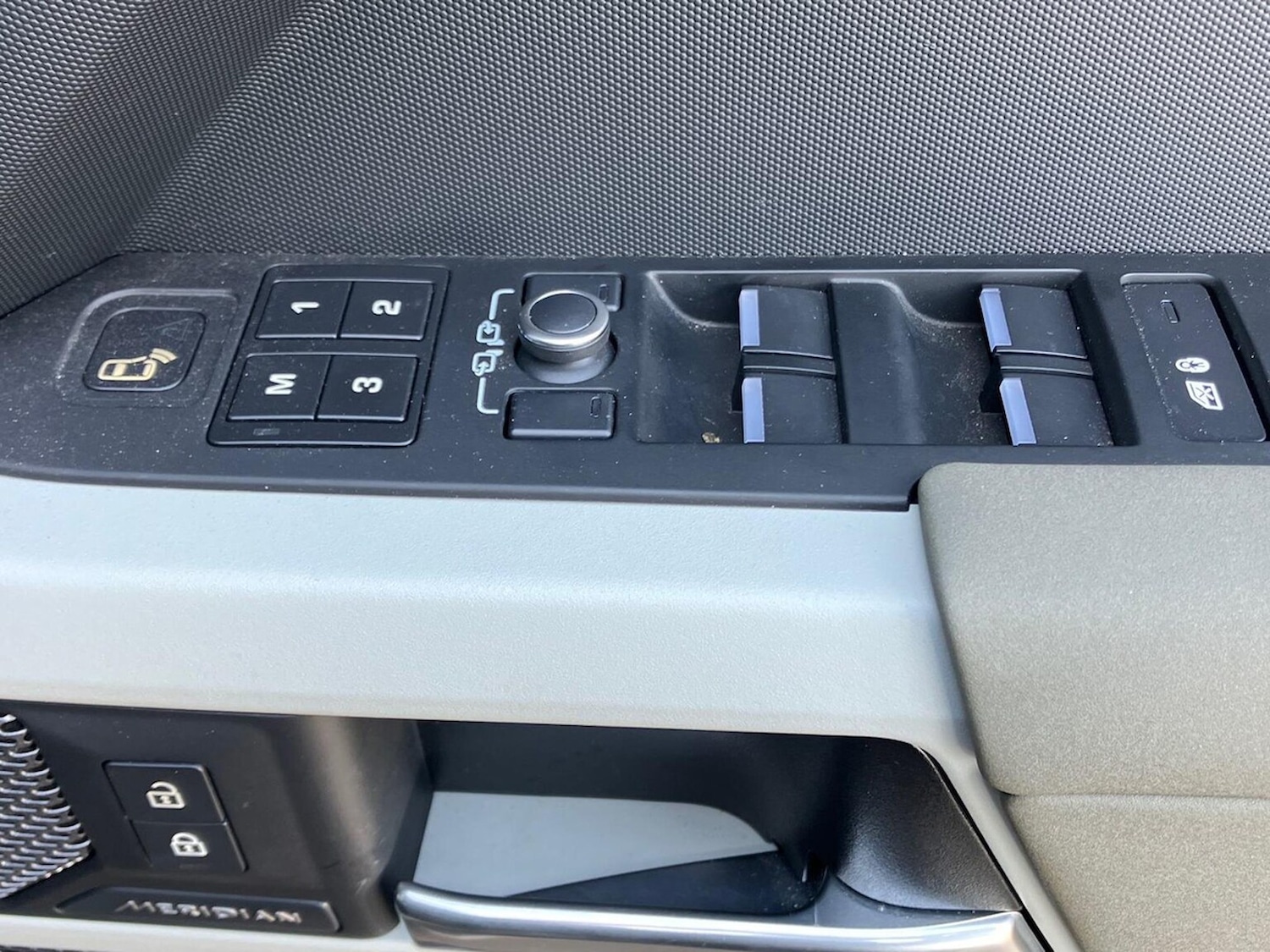 Used Land Rover Defender 2022 for sale - 78191601: Photo 27