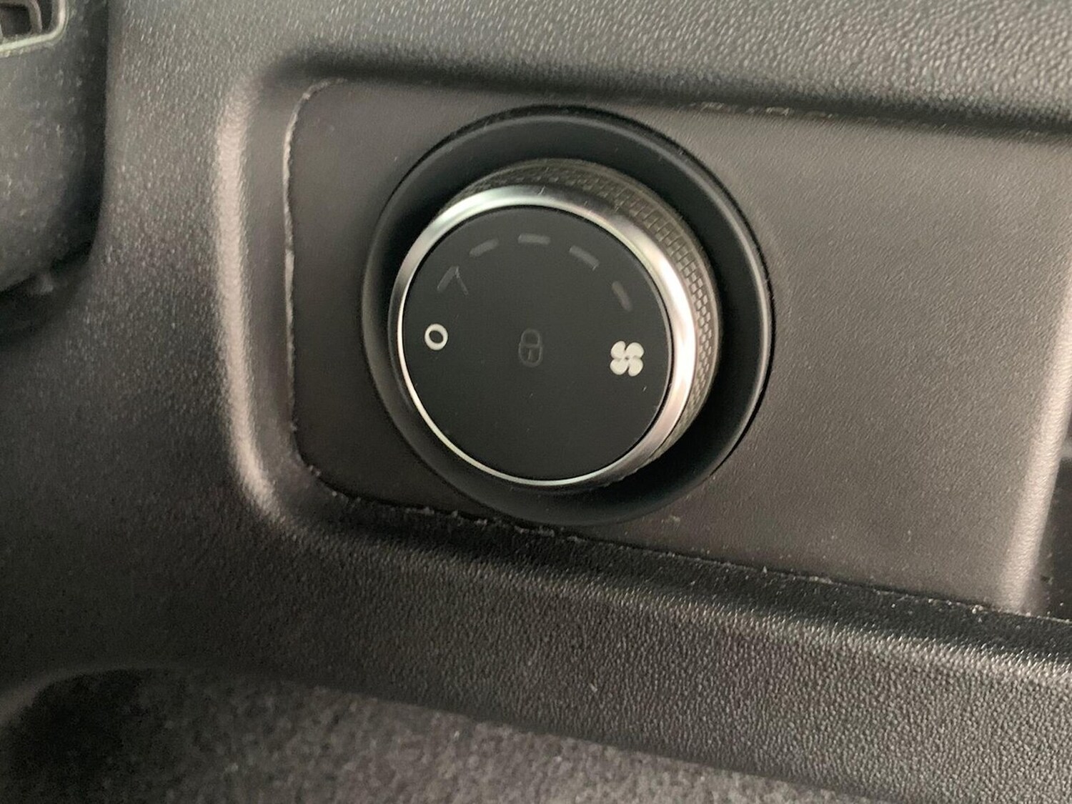 Used Land Rover Discovery Sport 2025 for sale - 75996377: Photo 27
