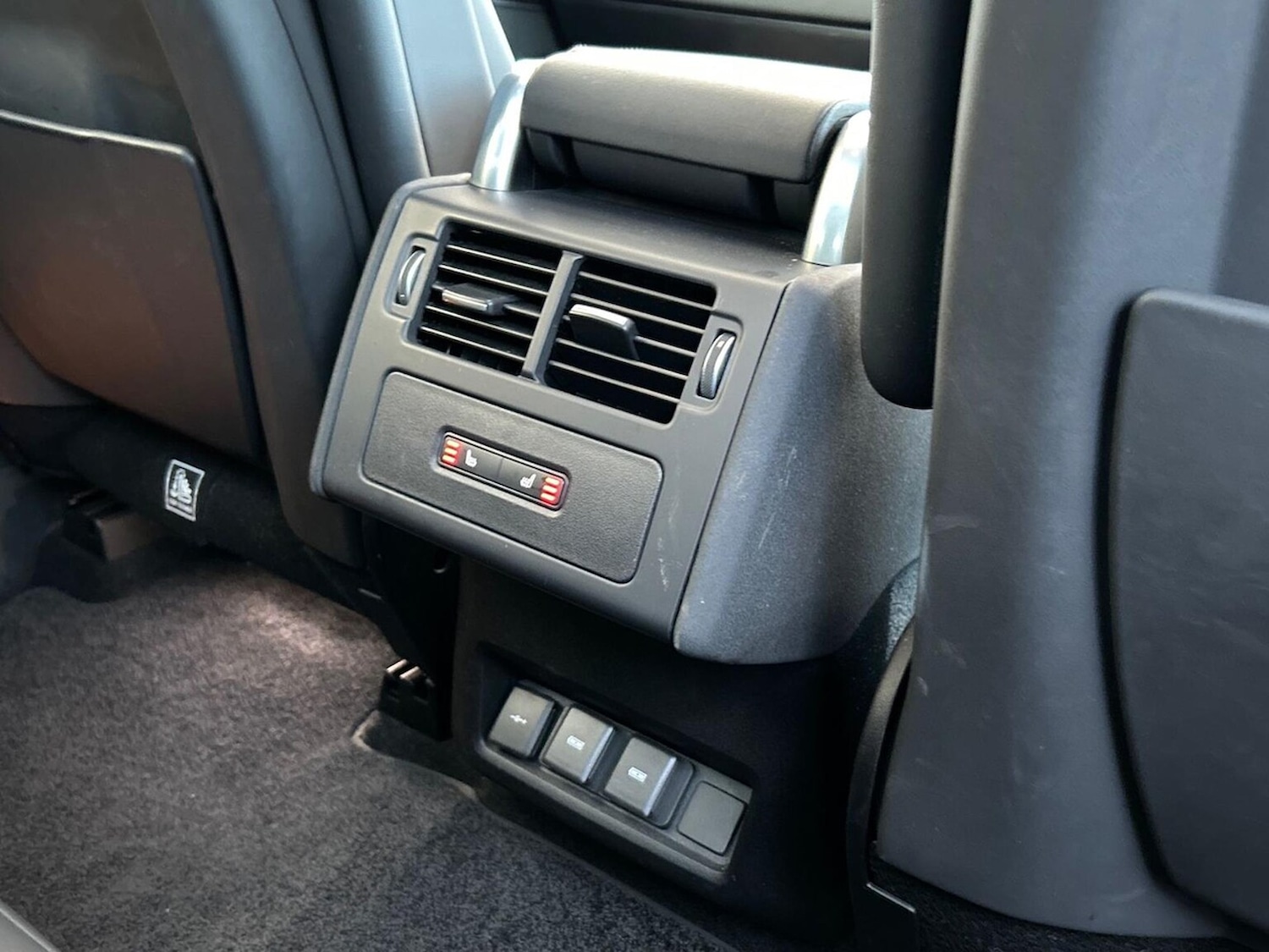 Used Land Rover Discovery 2023 for sale - 76837190: Photo 18