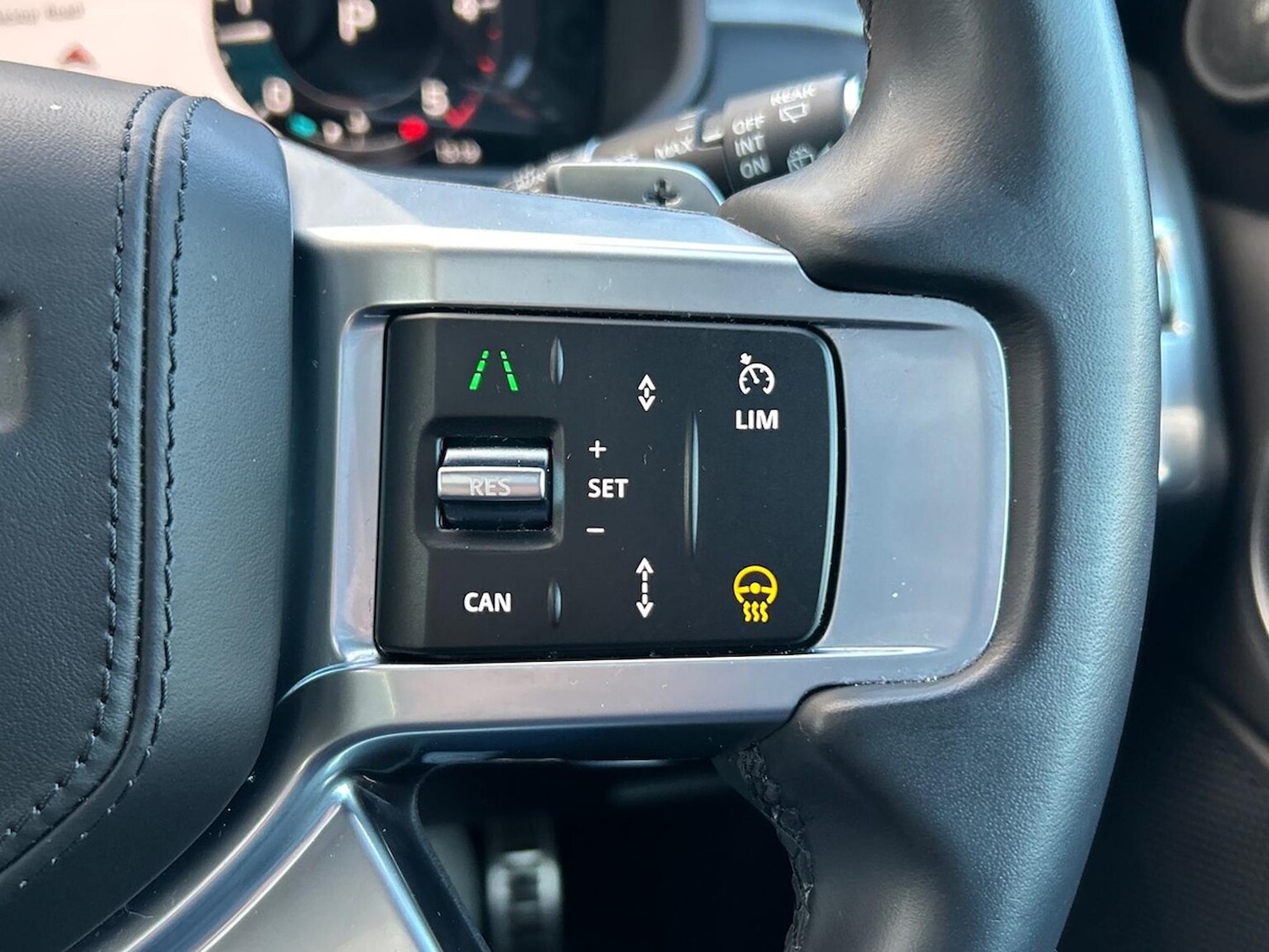 Used Land Rover Discovery 2023 for sale - 76837190: Photo 26