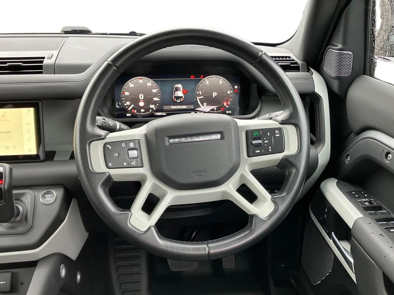 Used Land Rover Defender 2024 for sale - 77983998: Photo 15