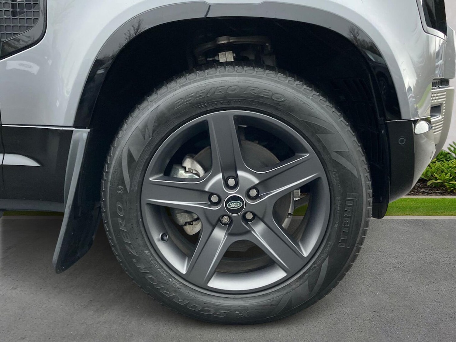 Used Land Rover Defender 2024 for sale - 77983998: Photo 8