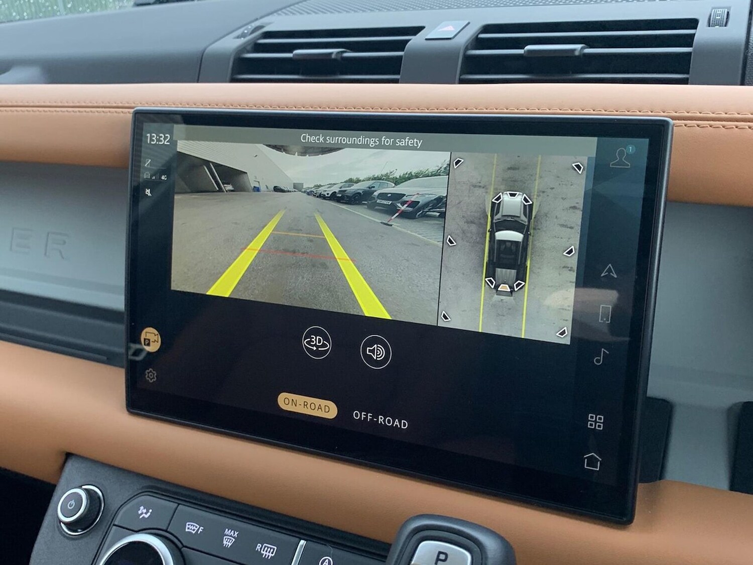 Used Land Rover Defender 2024 for sale - 76605541: Photo 12