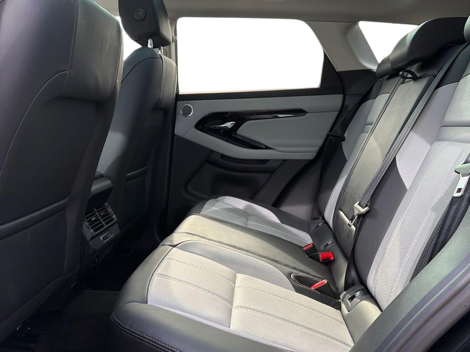 Used Land Rover Range Rover Evoque 2023 for sale - 78191731: Photo 6