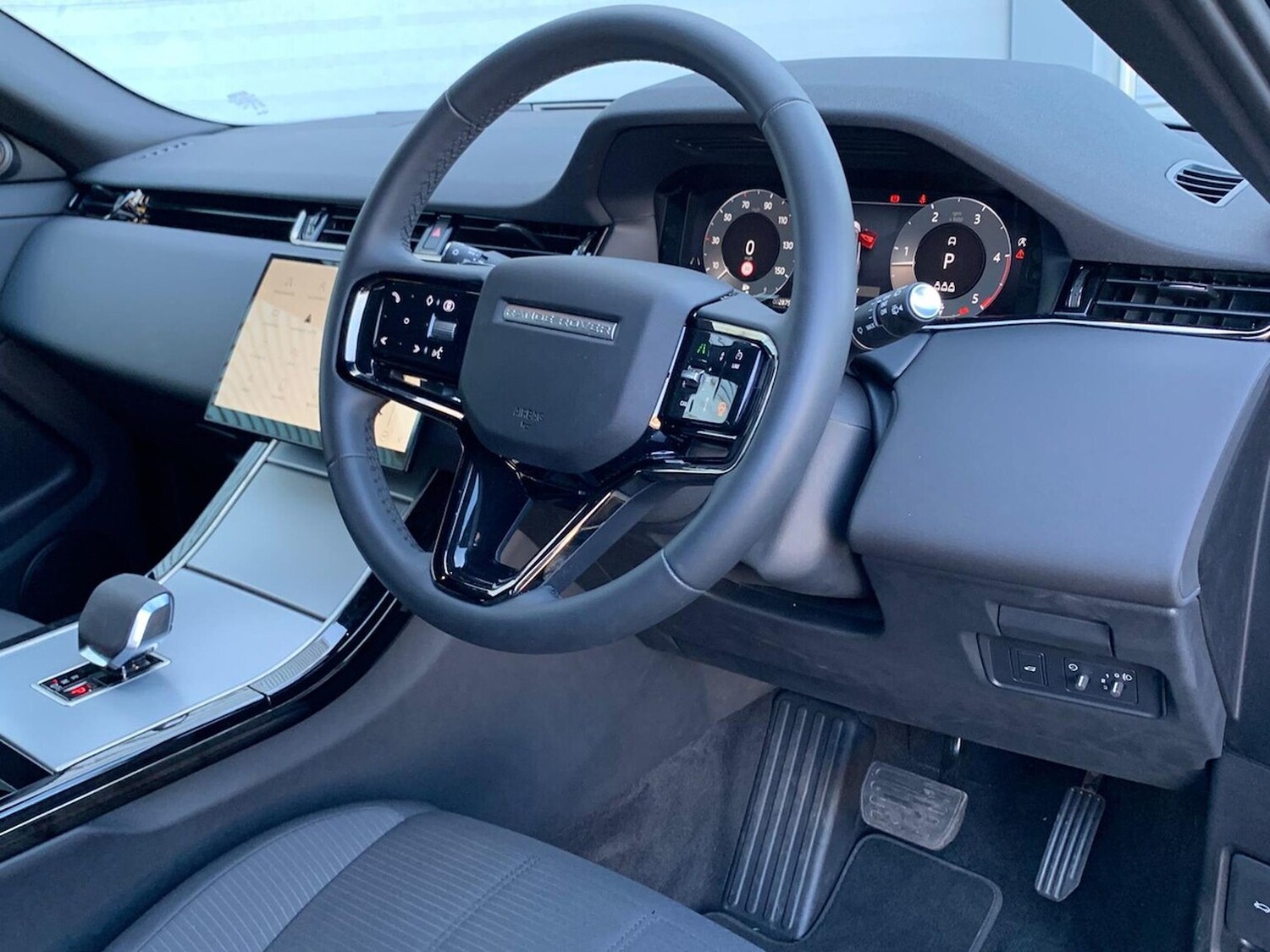 Used Land Rover Range Rover Evoque 2025 for sale - 76352456: Photo 38