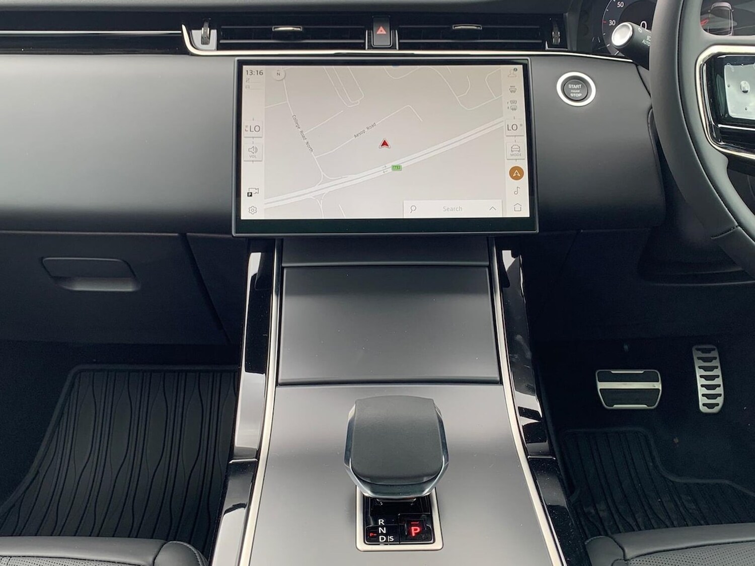 Used Land Rover Range Rover Evoque 2025 for sale - 78191743: Photo 16