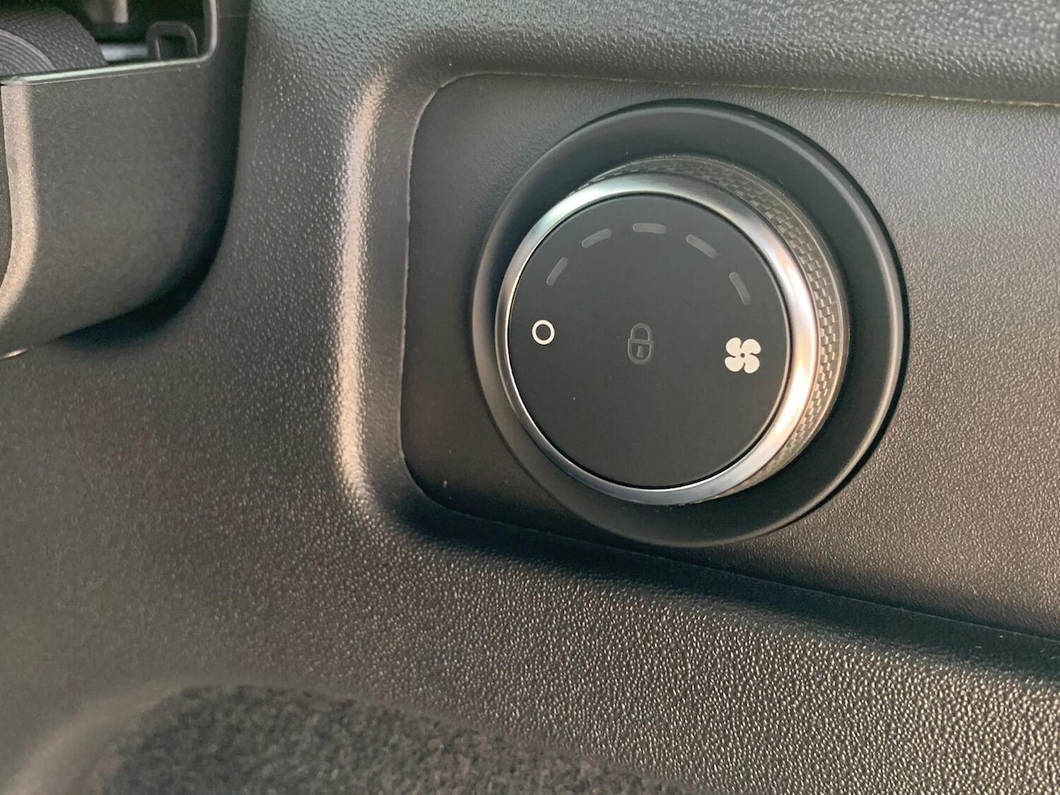 Used Land Rover Discovery Sport 2025 for sale - 78191737: Photo 29