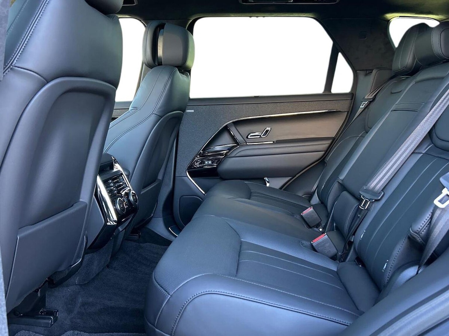 Used Land Rover Range Rover Sport 2025 for sale - 77488145: Photo 4