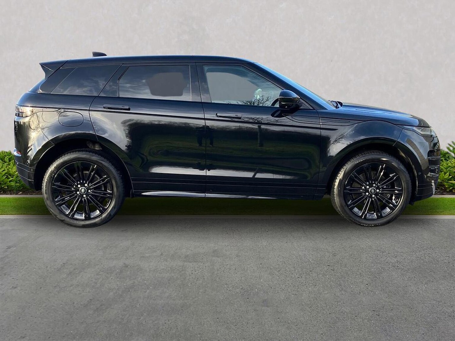 Used Land Rover Range Rover Evoque 2025 for sale - 77701339: Photo 5