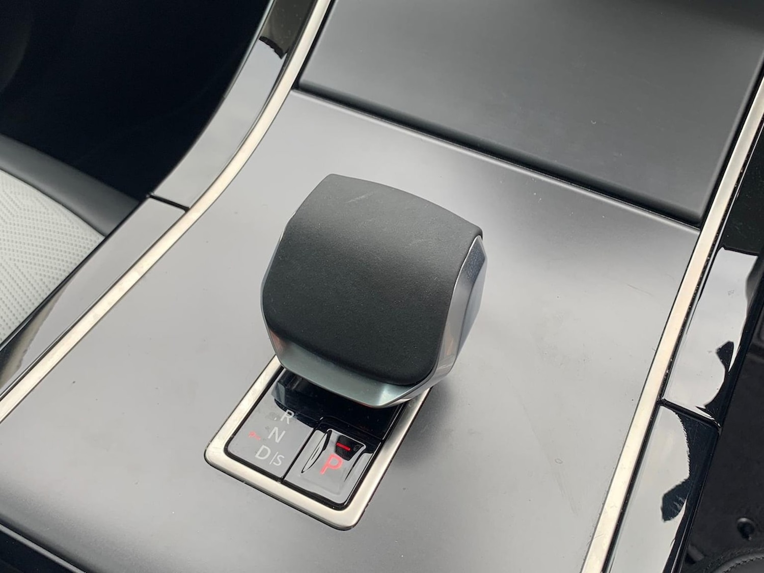 Used Land Rover Range Rover Evoque 2025 for sale - 77488139: Photo 13