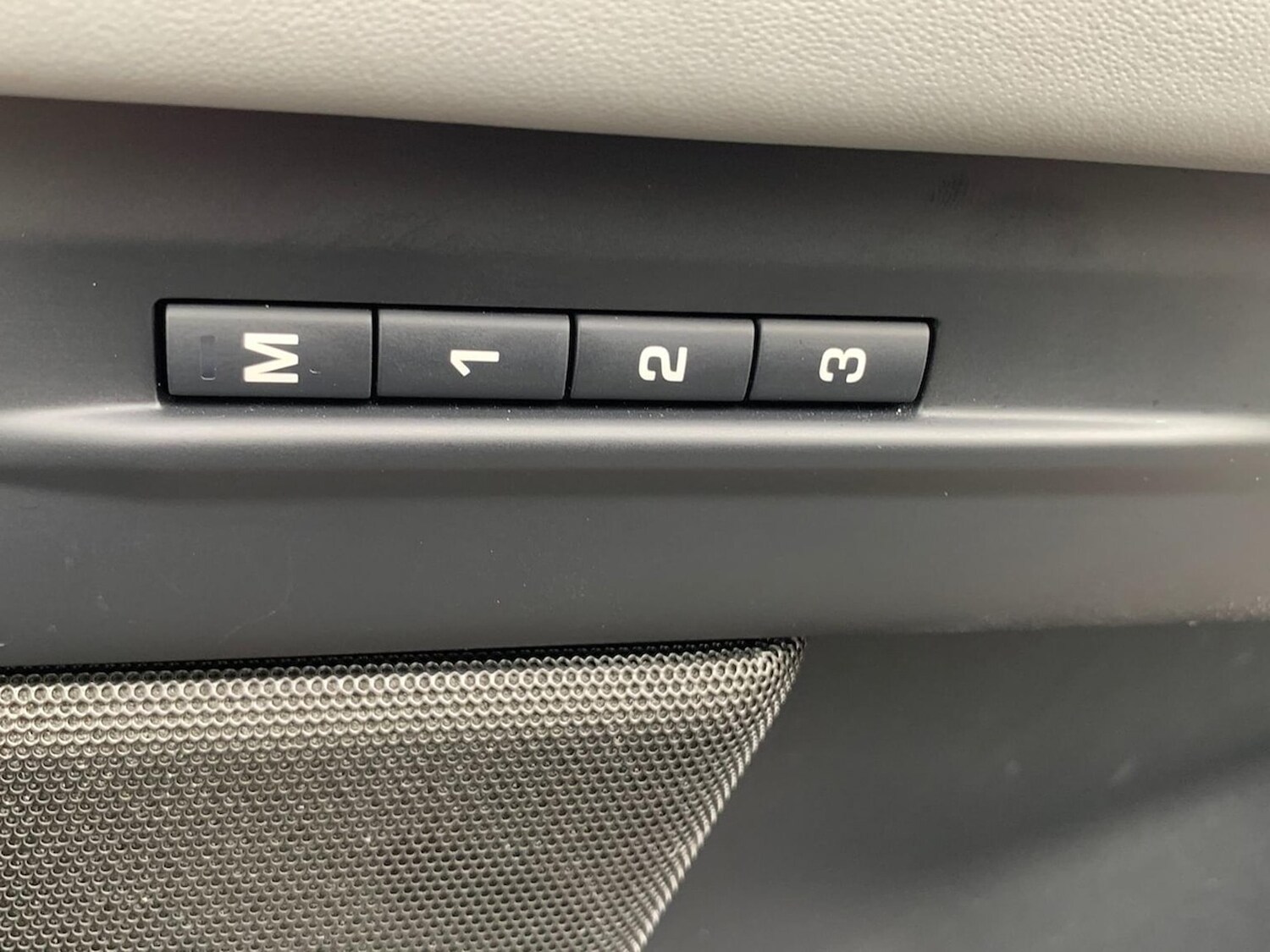 Used Land Rover Range Rover Evoque 2025 for sale - 77488139: Photo 33