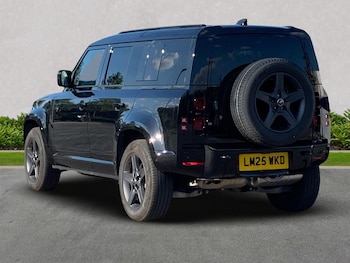 Used Land Rover Defender 2025 for sale - 76142968: Photo 2