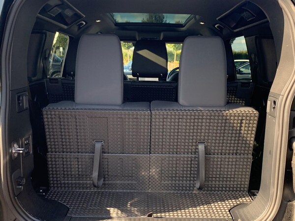Used Land Rover Defender 2025 for sale - 76142968: Photo 30