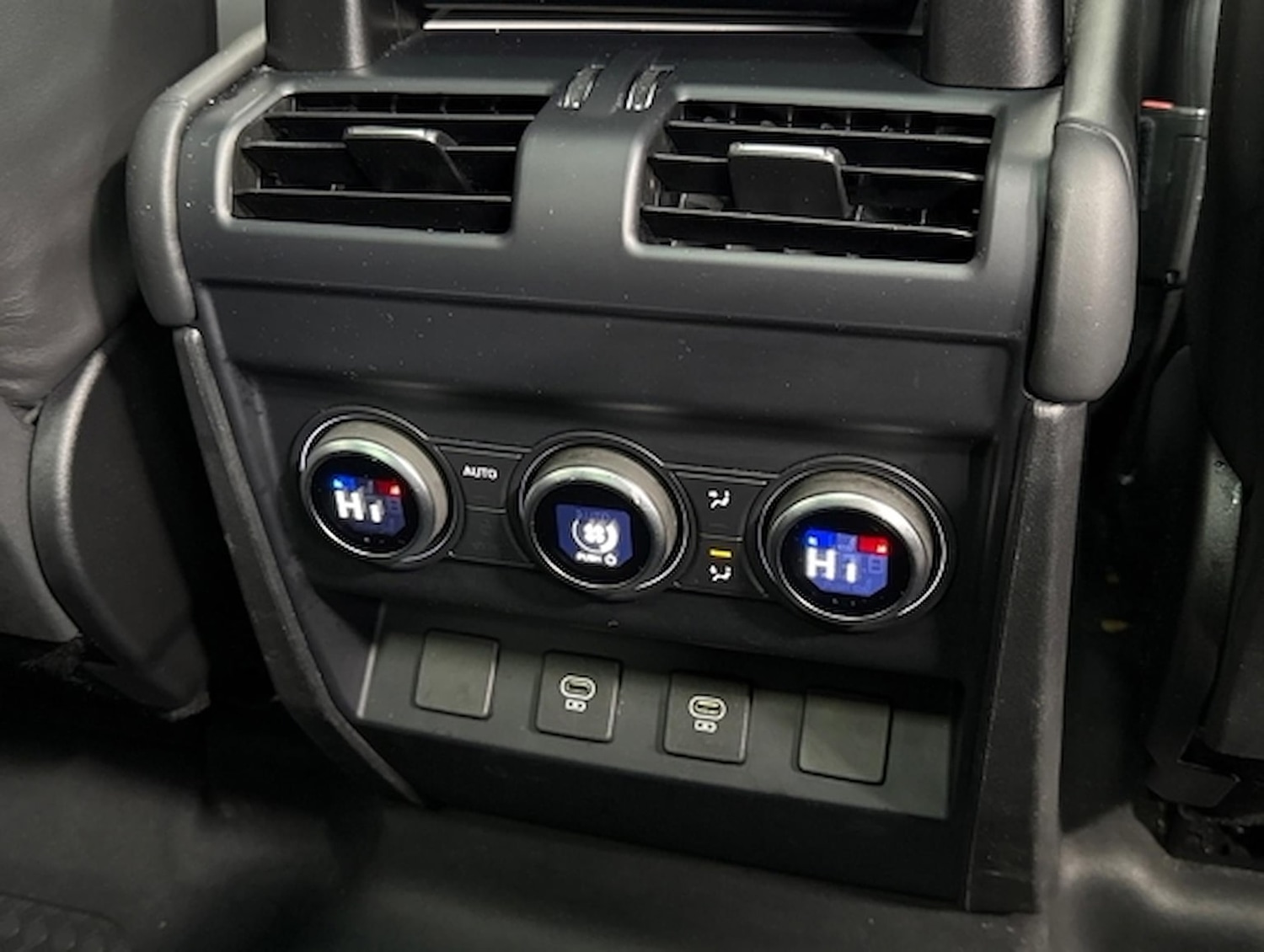 Used Land Rover Defender 2025 for sale - 78191699: Photo 20