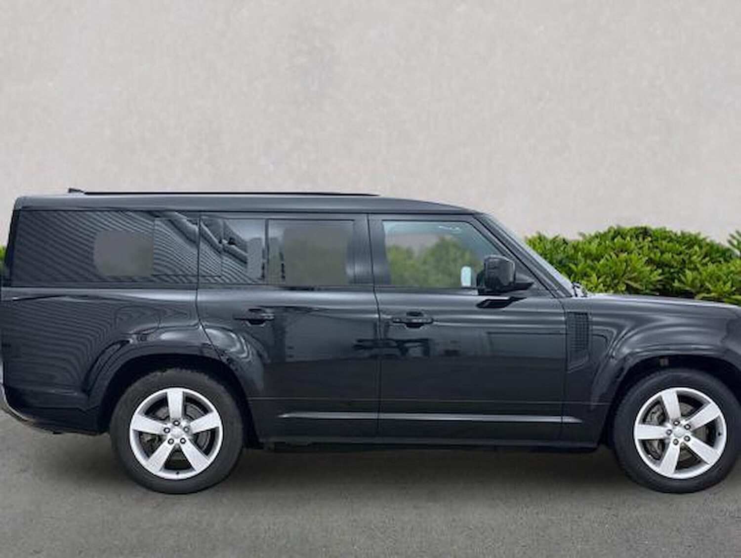 Used Land Rover Defender 2025 for sale - 78191699: Photo 7