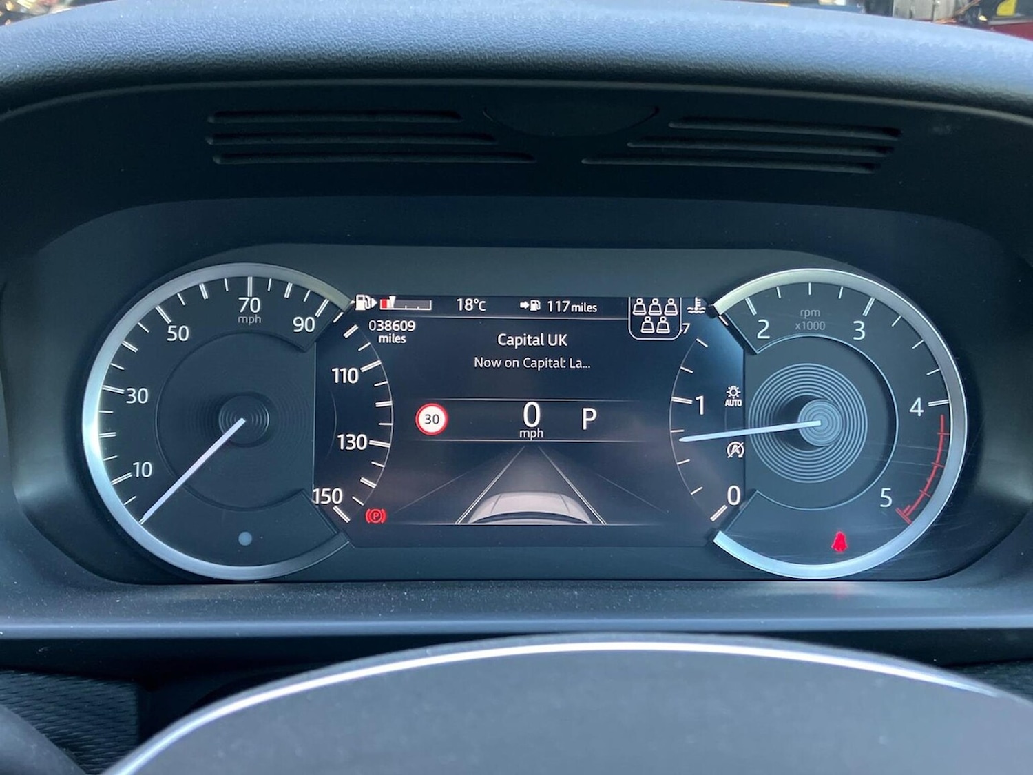 Used Land Rover Discovery 2022 for sale - 78191770: Photo 16